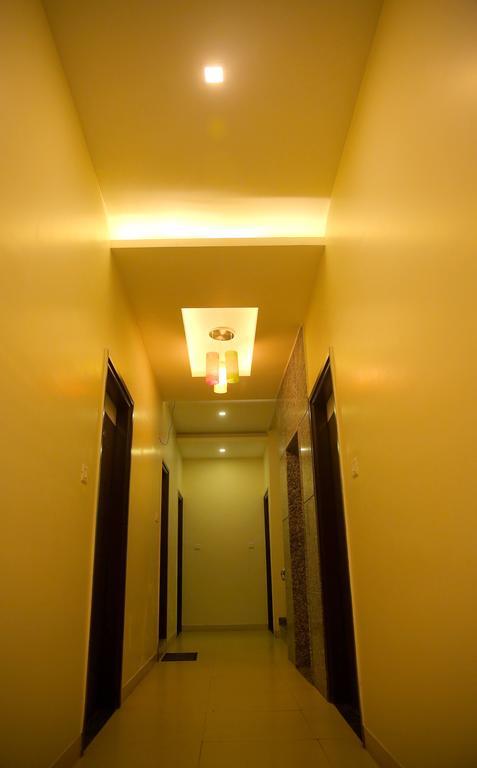 Hotel Rivera Palace Varanasi Eksteriør billede